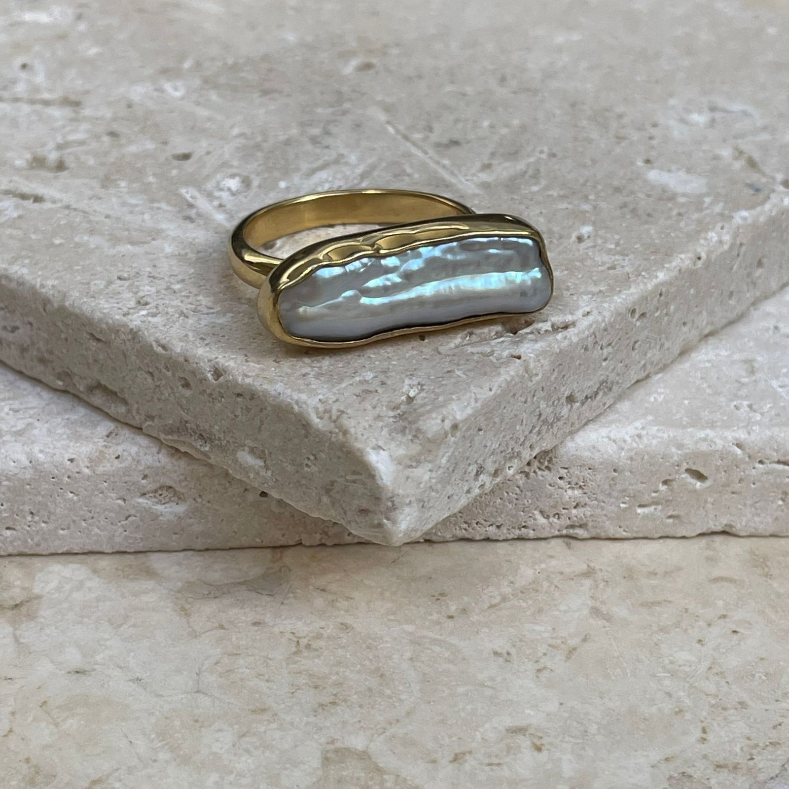 Taormina Pearl Bar Ring