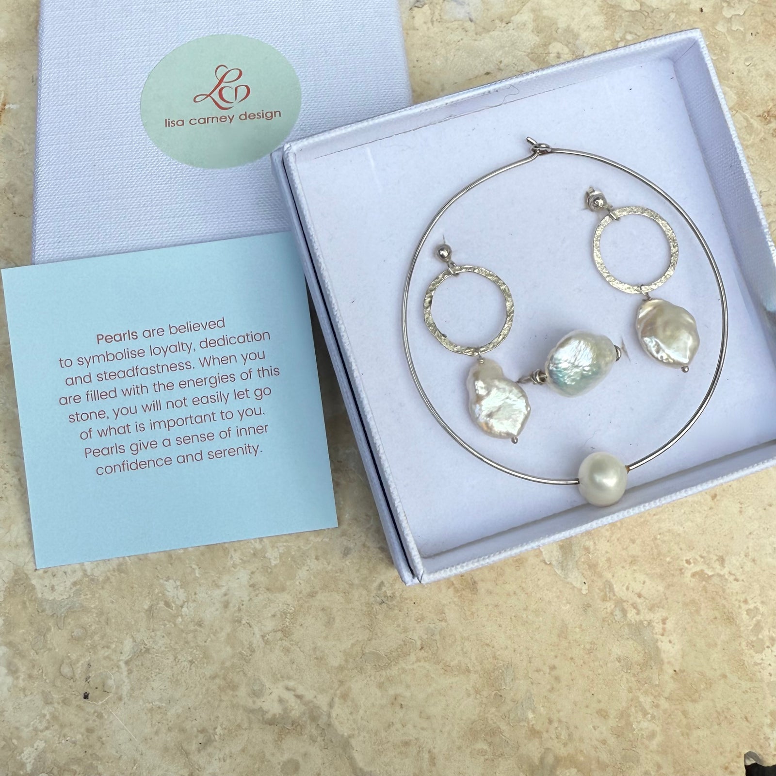 Pearl gift pack - cast broken shell