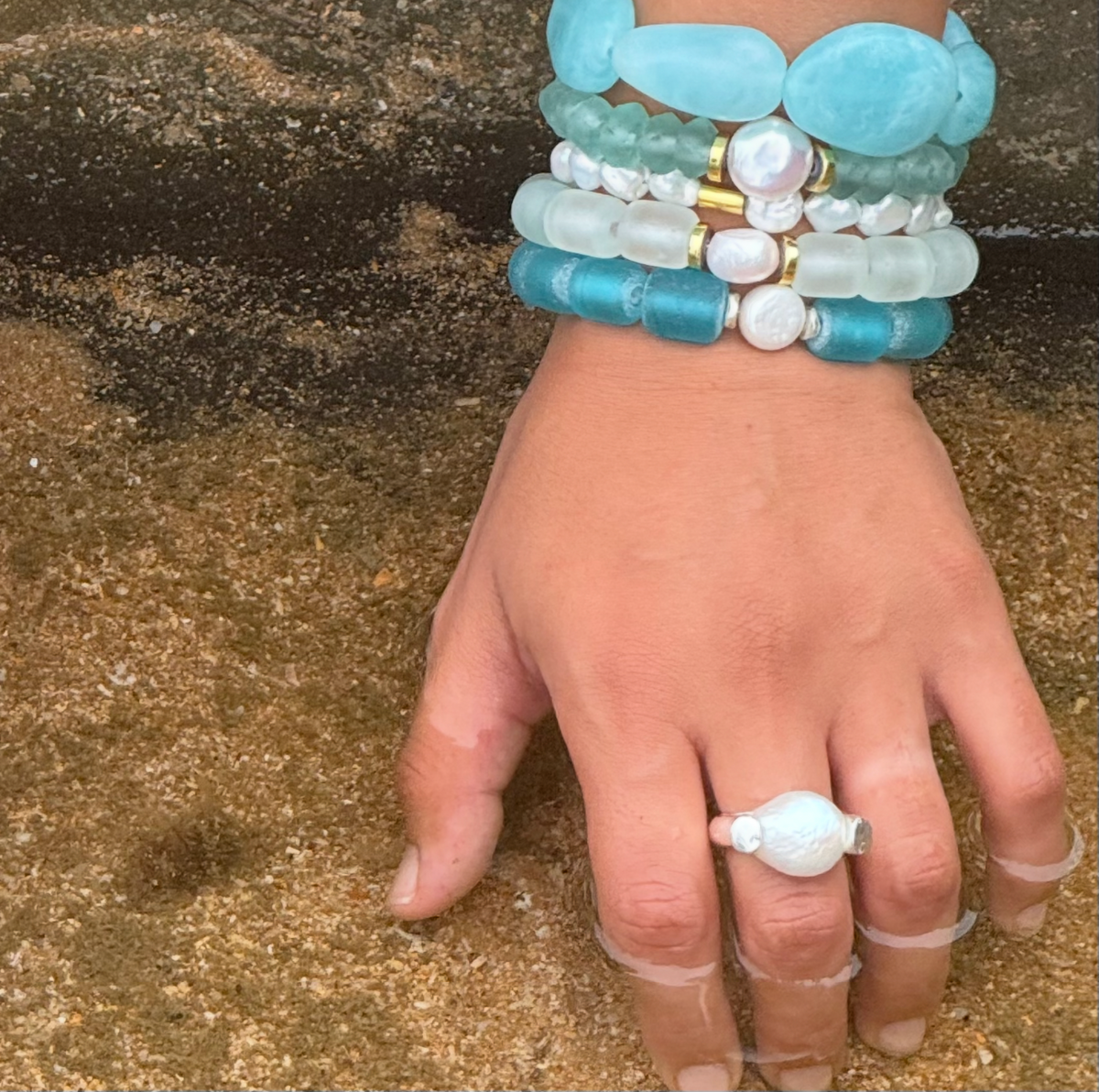 Luna Tide Pearl bracelet