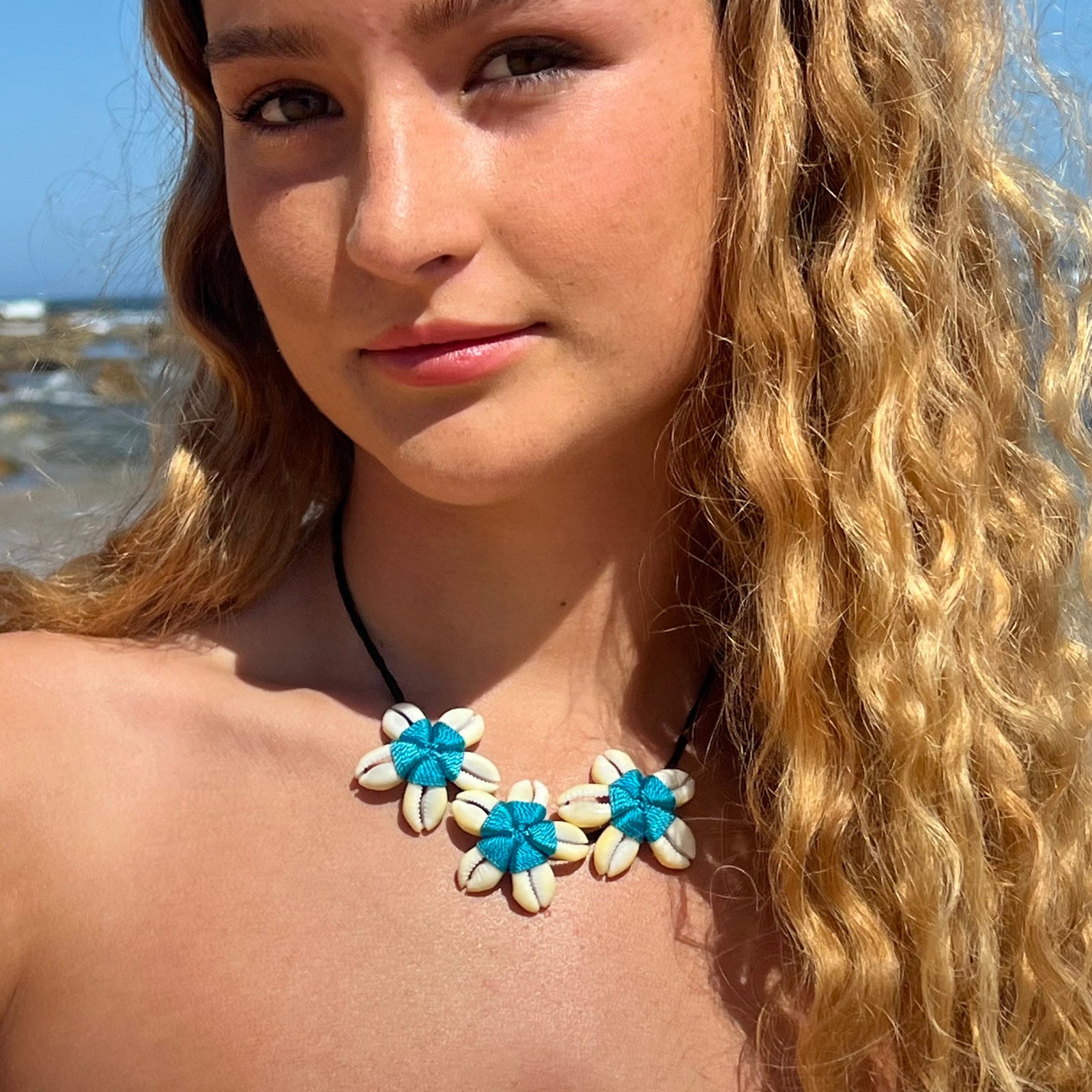 shell flower necklace