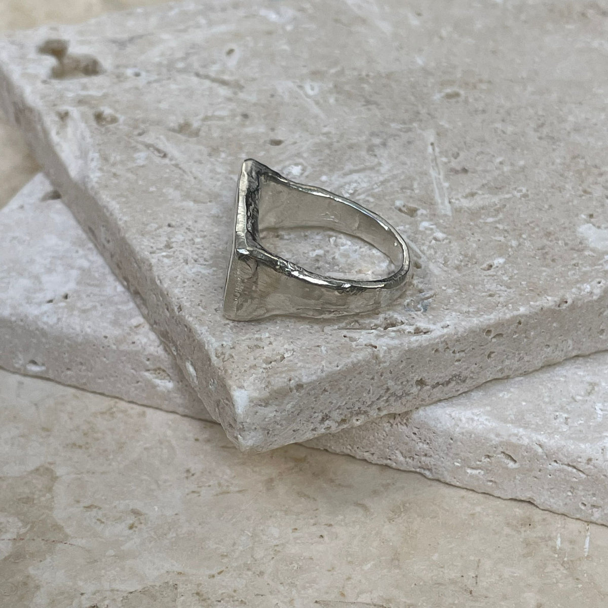 PIANA - UNISEX SIGNET RING IN SILVER OR GOLD