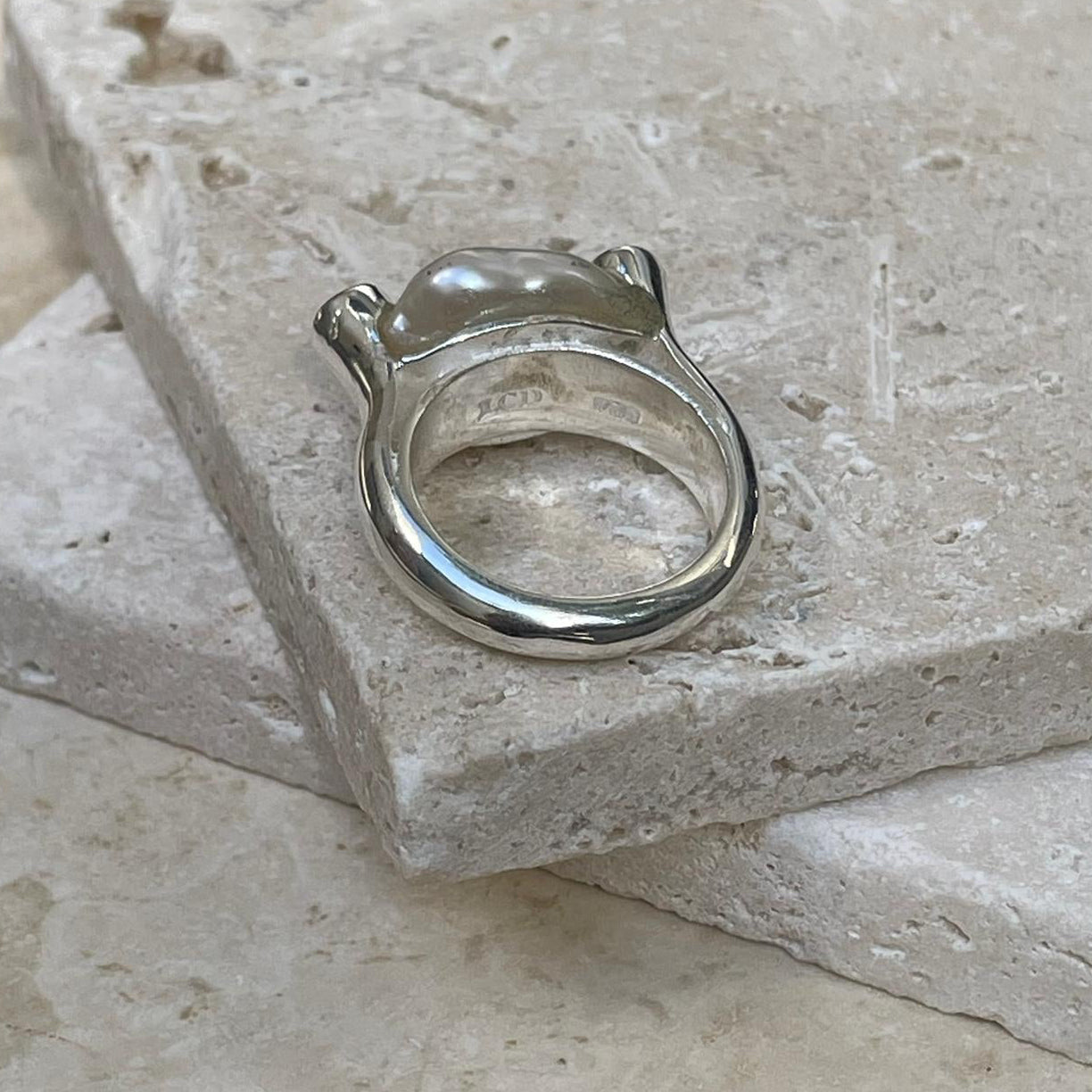 Biarritz - Statement Solitaire Pearl Ring