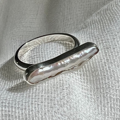 Keshi Pearl Bar Ring