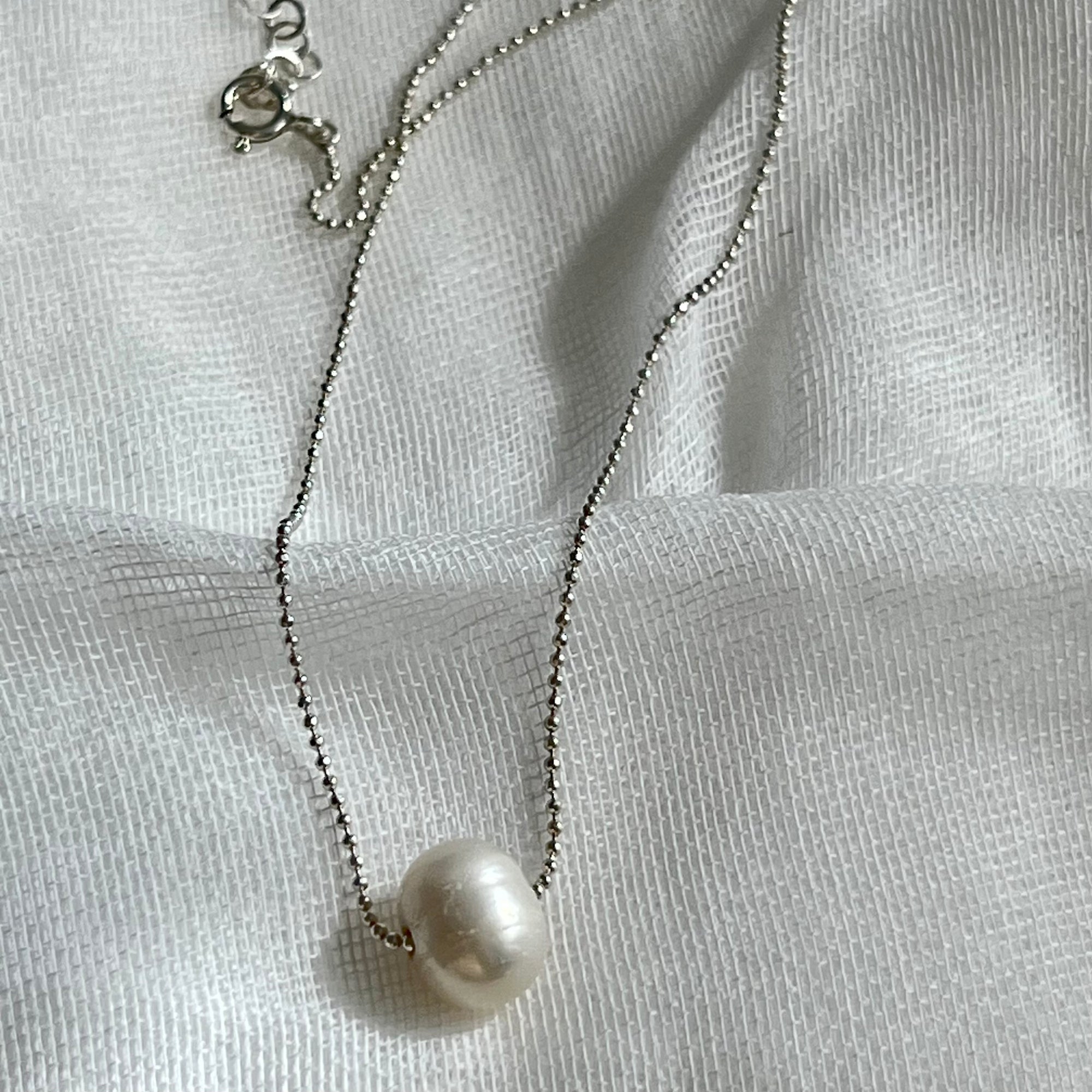 Delicate single hot sale pearl necklace