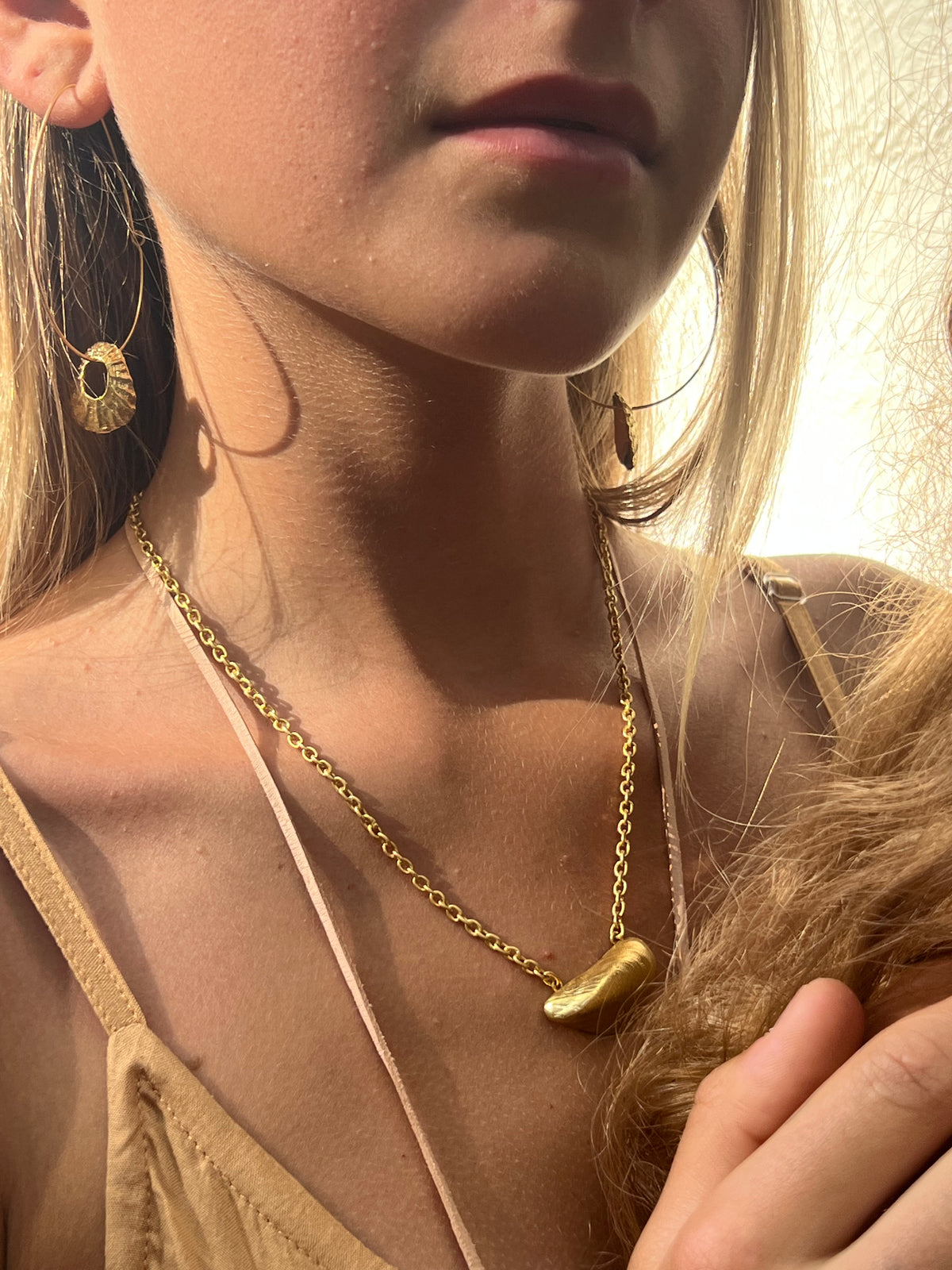 Mussel Gold Necklace
